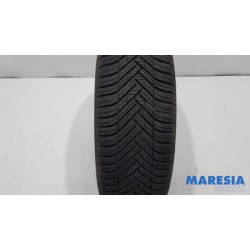 Citroen - C4 Cactus - Tyre