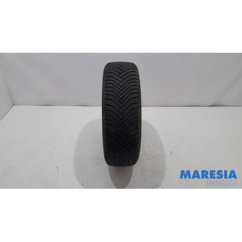 Citroen - C4 Cactus - Tyre