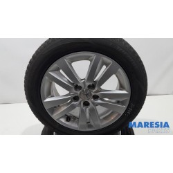 Peugeot - 308 - Sportvelgenset + banden