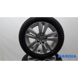 Peugeot - 308 - Sportvelgenset + banden