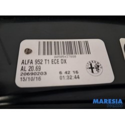 Alfa Romeo - Giulia - Taillight, right