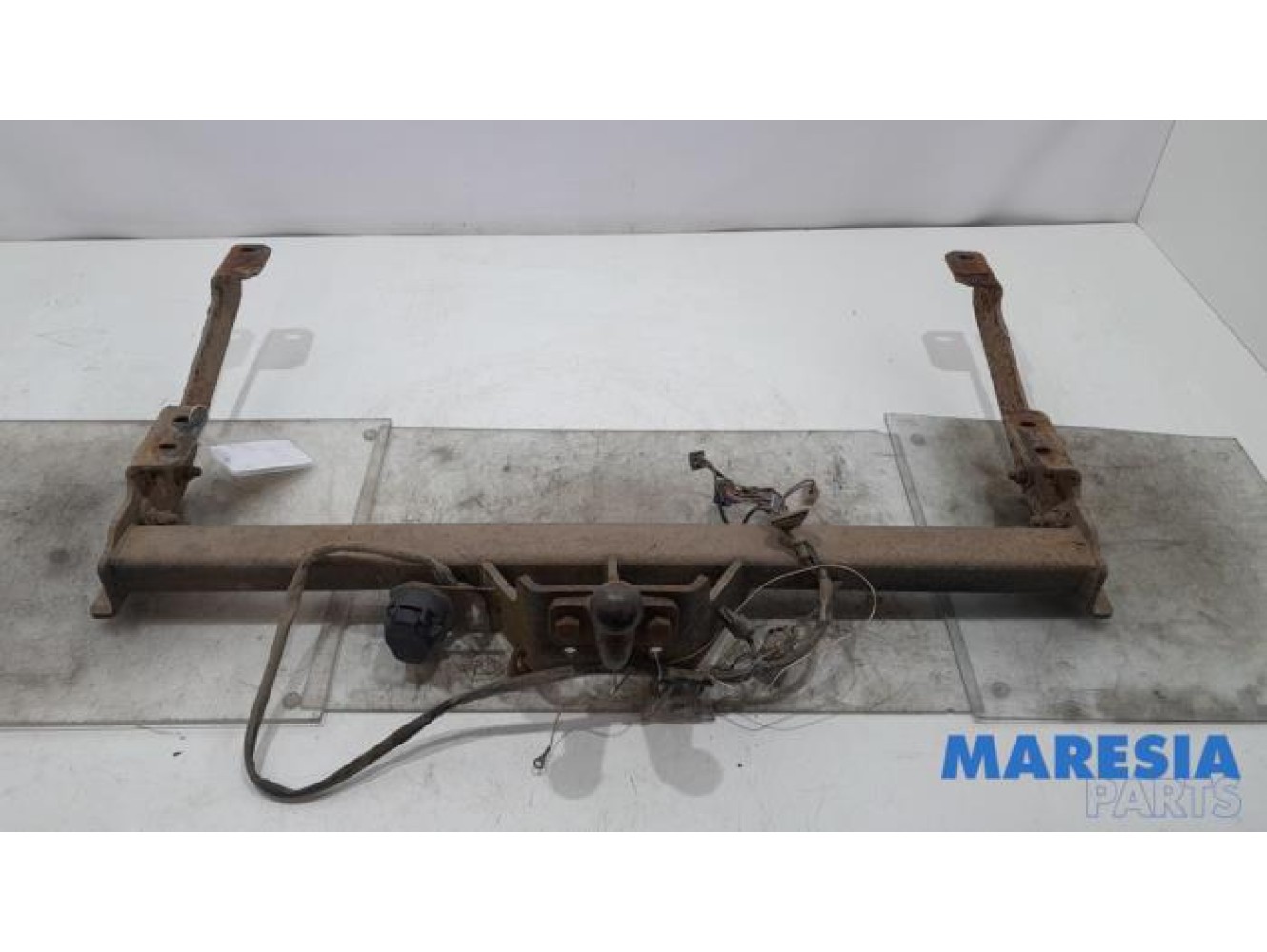 Renault - Trafic - Towbar