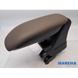 Citroen - C4 Cactus - Armrest