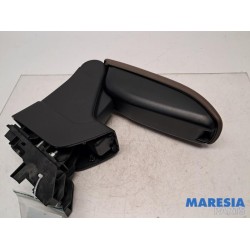 Citroen - C4 Cactus - Armrest