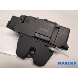 Citroen - C4 Cactus - Tailgate lock mechanism