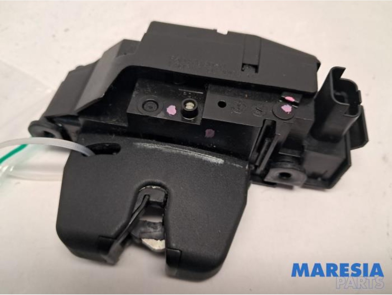 Citroen - C4 Cactus - Tailgate lock mechanism