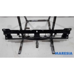 Renault - Trafic - Front panel