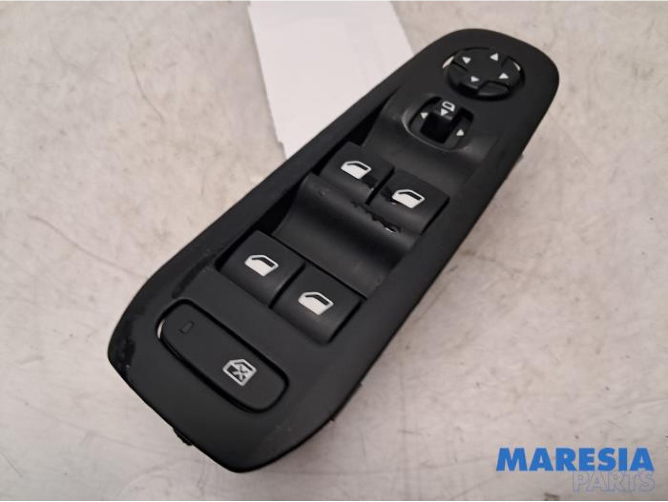 Peugeot - 308 - Multi-functional window switch