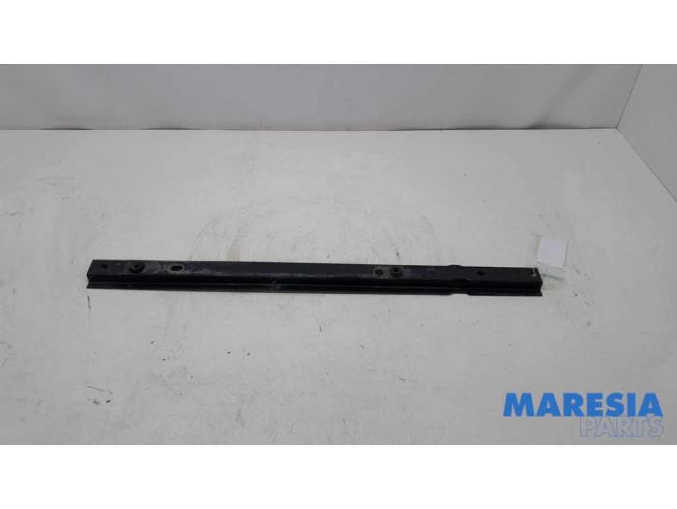 Renault - Trafic - Barre radiateur