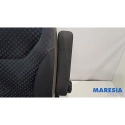 Renault - Trafic - Stoel rechts