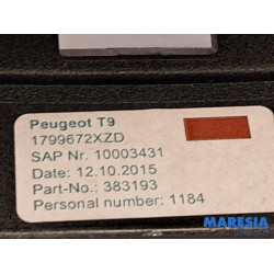 Peugeot - 308 - Armrest