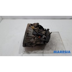 Renault - Trafic - Versnellingsbak