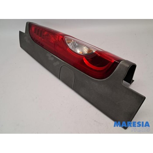 Renault - Trafic - Taillight, left
