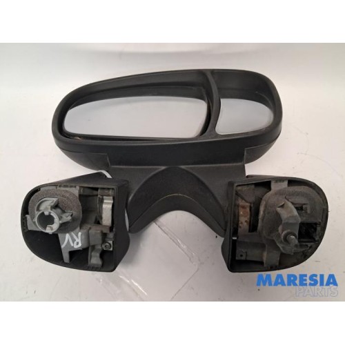 Renault - Trafic - Wing mirror, right