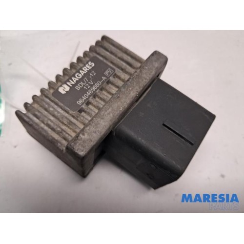 Renault - Trafic - Glow plug relay