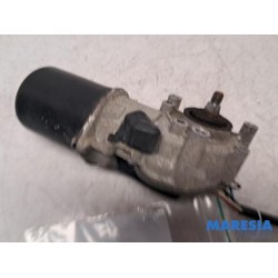 Renault - Trafic - Front wiper motor