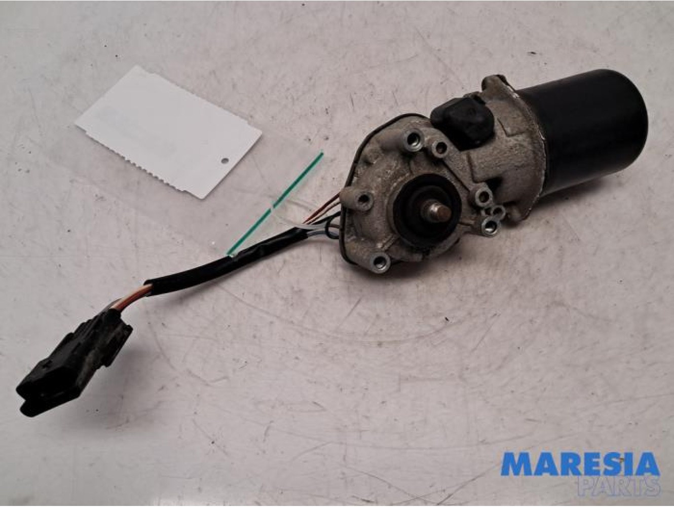 Renault - Trafic - Front wiper motor