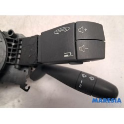 Renault - Trafic - Steering column stalk