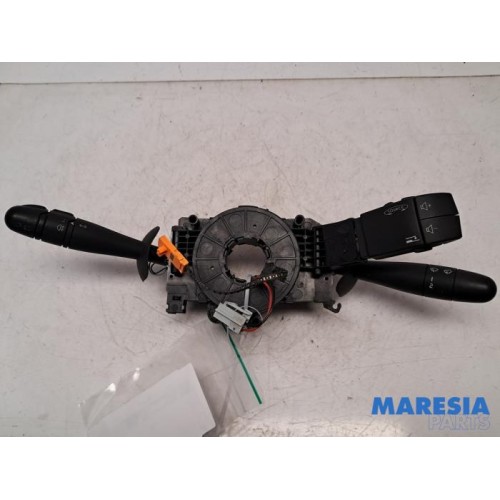 Renault - Trafic - Steering column stalk