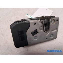 Renault - Trafic - Minibus/van rear door lock mechanism