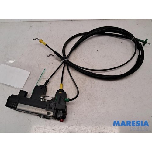 Renault - Trafic - Sliding door lock mechanism, right