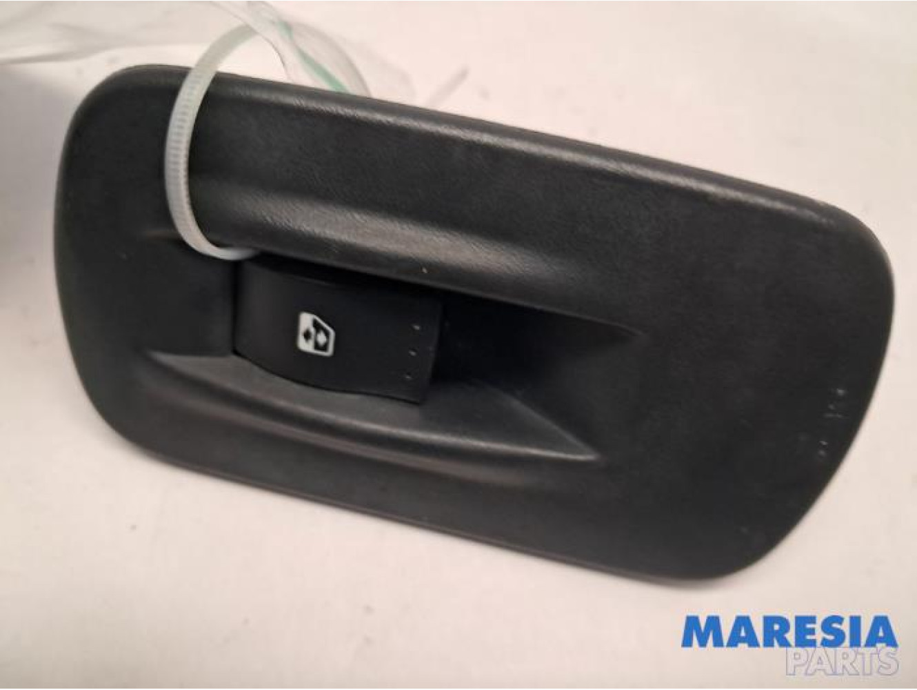 Renault - Trafic - Electric window switch