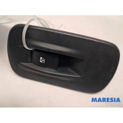 Renault - Trafic - Electric window switch