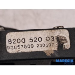 Renault - Trafic - Fuse box