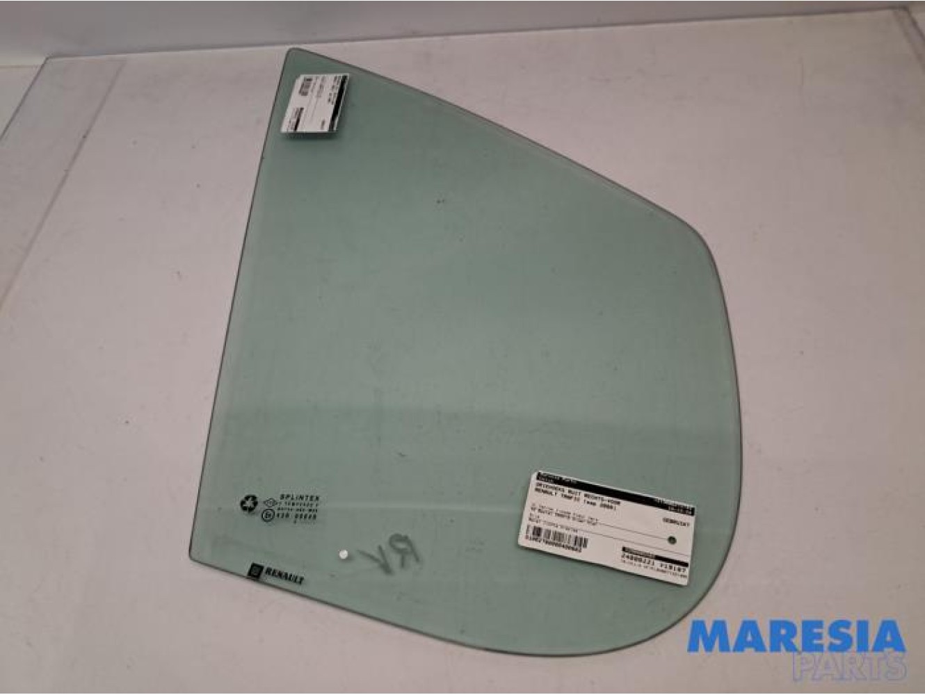 Renault - Trafic - Quarter light, front right