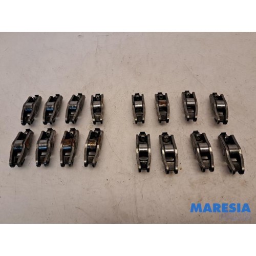 Renault - Trafic - Rocker arm