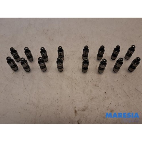 Renault - Trafic - Tappet