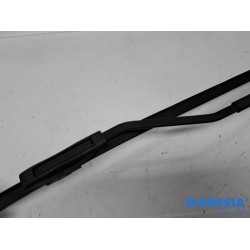 Citroen - C4 Cactus - Front wiper arm
