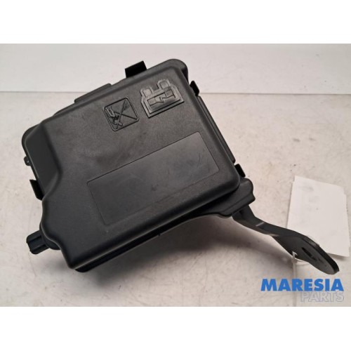 Citroen - C4 Cactus - Fuse box