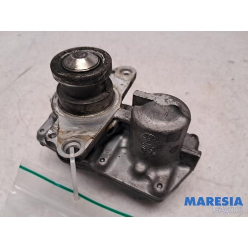 Renault - Trafic - EGR valve