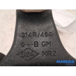 Renault - Trafic - Engine mount