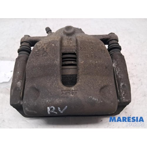 Renault - Kangoo - Front brake calliper, right