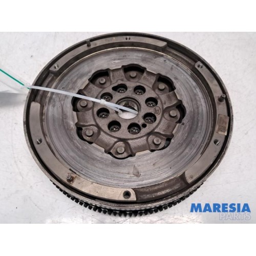 Renault - Trafic - Dual mass flywheel