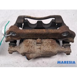 Renault - Trafic - Front brake calliper, right