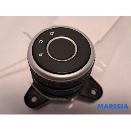 Alfa Romeo - Giulia - Switch