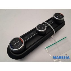 Alfa Romeo - Giulia - Heater control panel