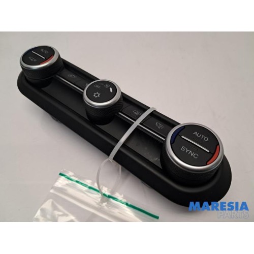 Alfa Romeo - Giulia - Heater control panel