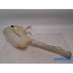 Renault - Trafic - Front windscreen washer reservoir