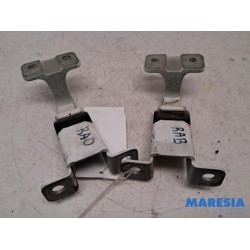 Renault - Kangoo - Rear door hinge, right