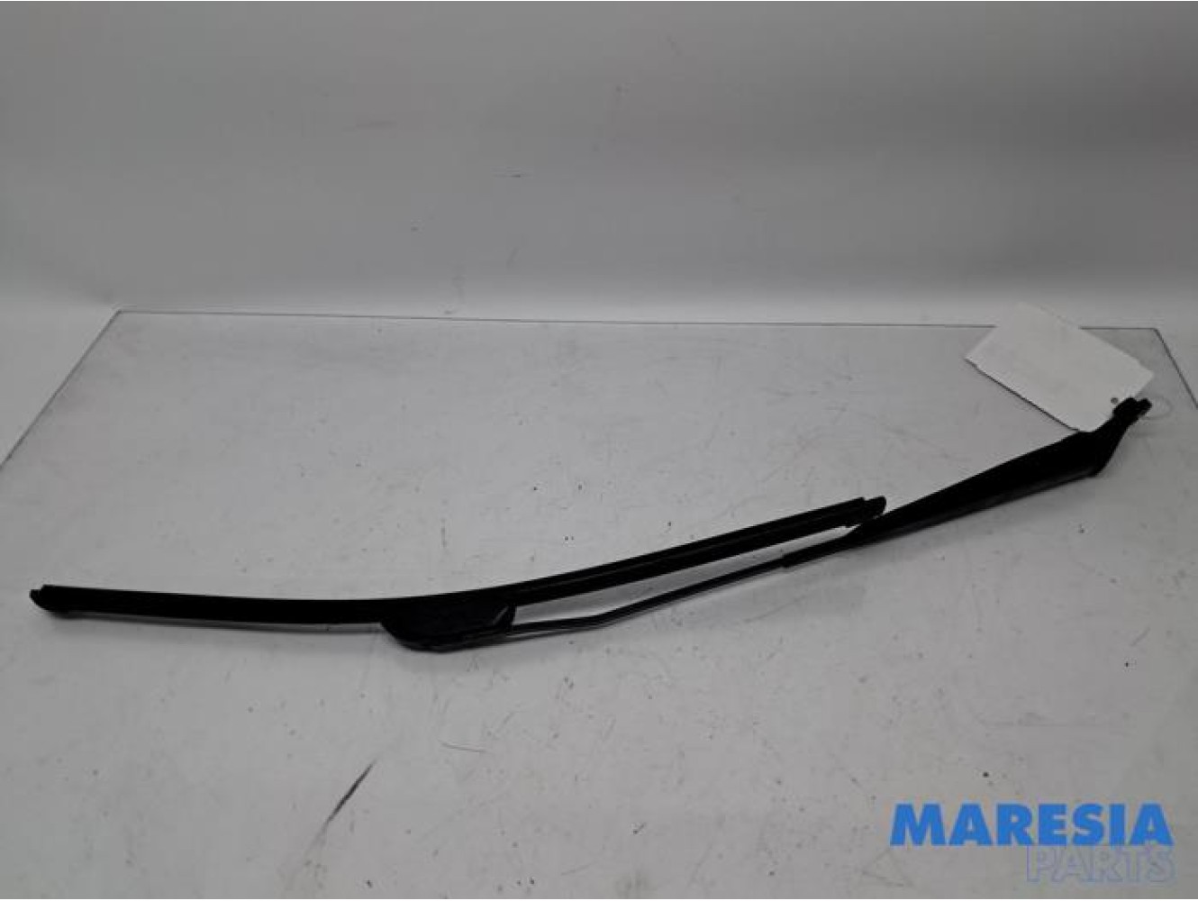 Renault - Kangoo - Front wiper arm