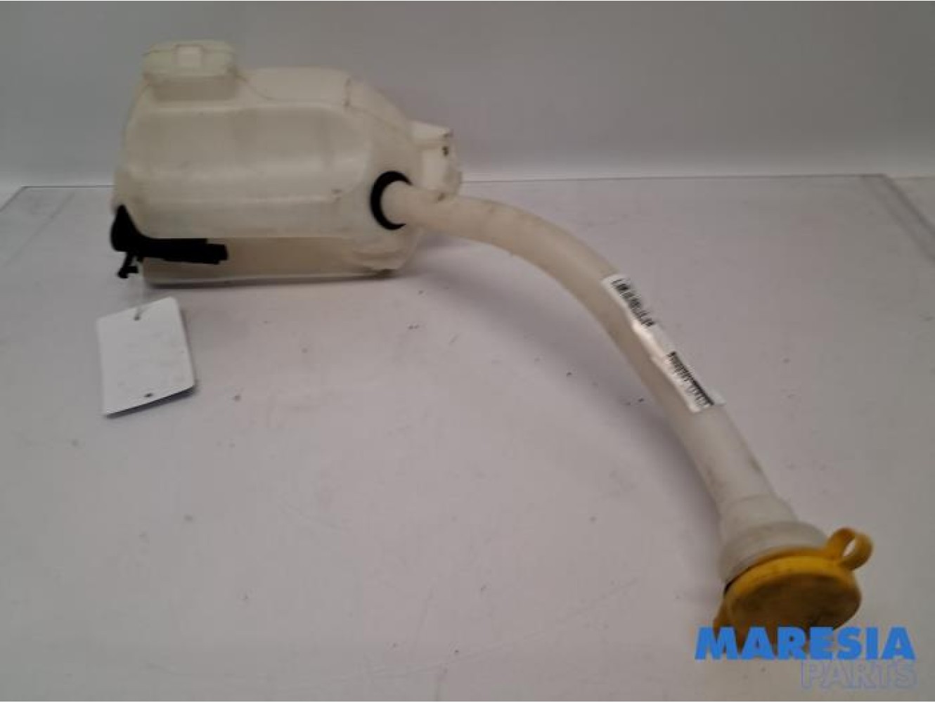 Renault - Kangoo - Front windscreen washer reservoir