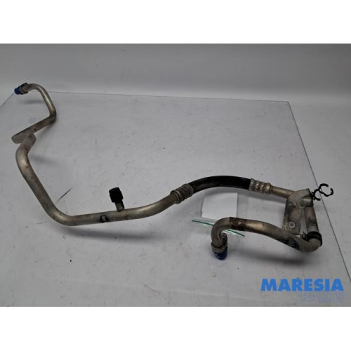 Renault - Trafic - Air conditioning line