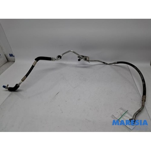 Renault - Trafic - Air conditioning line