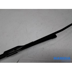 Alfa Romeo - Giulia - Front wiper arm