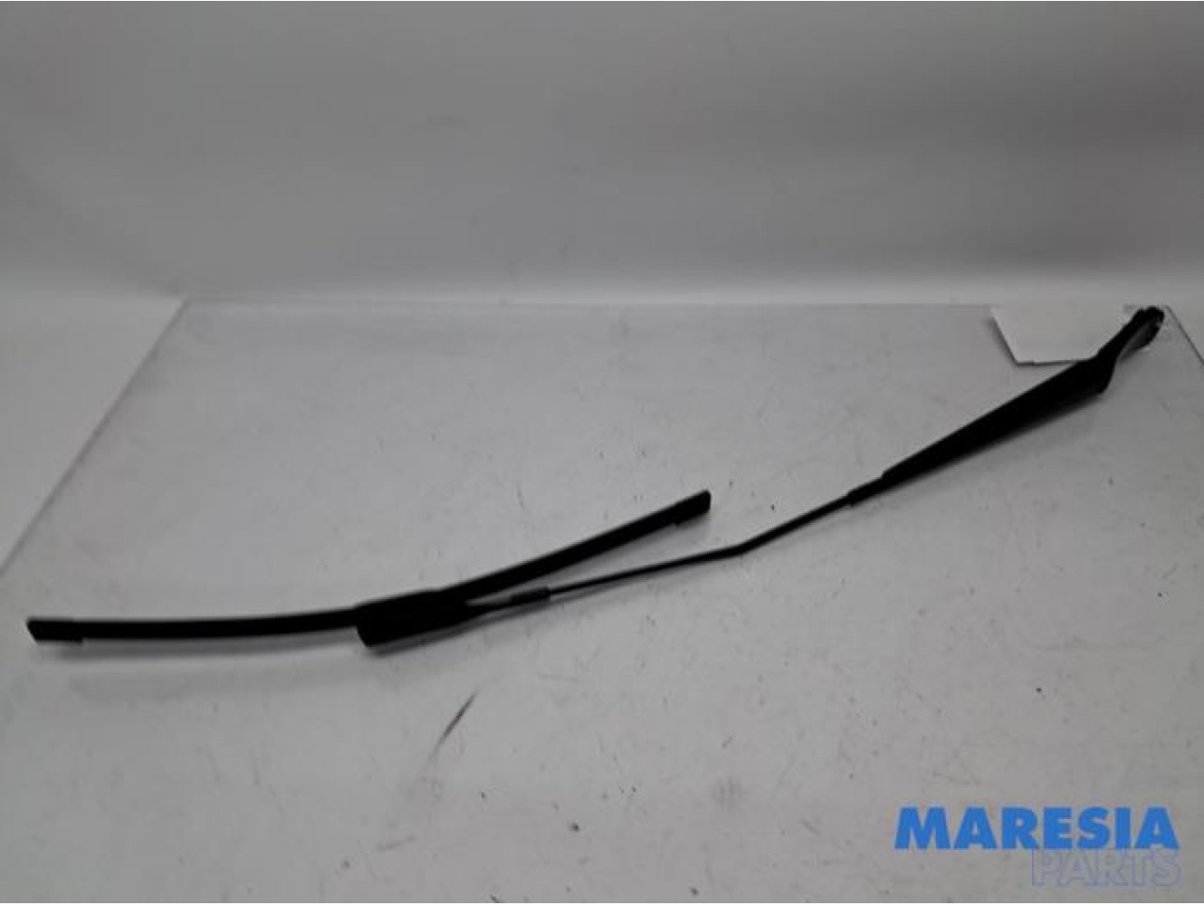 Alfa Romeo - Giulia - Front wiper arm