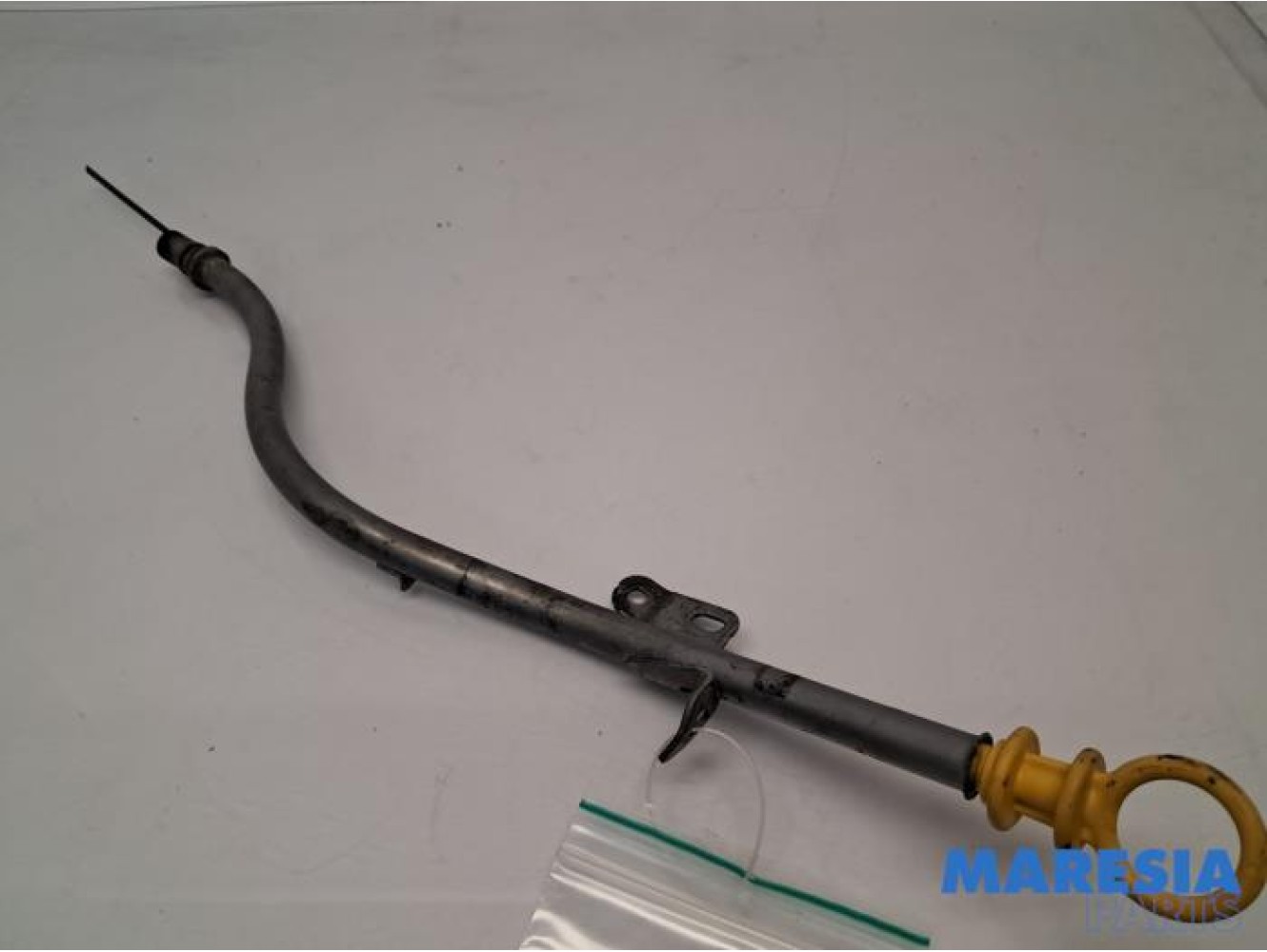 Renault - Trafic - Oil dipstick